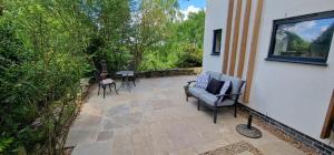 Vintage vibe with modern conveniences - Sheffield & Peak District!