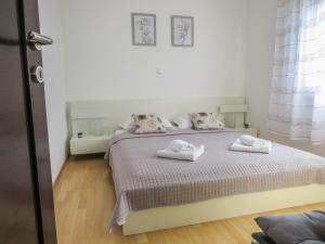Two-Bedroom Apartment - First Floor room in Apartments Eddie - great location