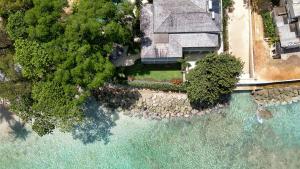 Hemingway House Blue Sky Luxury