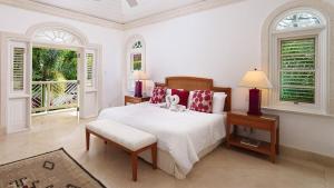 Hemingway House Blue Sky Luxury