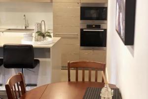 PROMENADE TOWERS 2 Bedroom Apartment with City Views on the Geelong Waterfront - 506