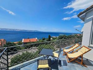 Apartments in Novi Vinodolski 41910