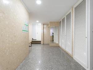 Beachfront Apartment in Las Palmas by Las Canteras