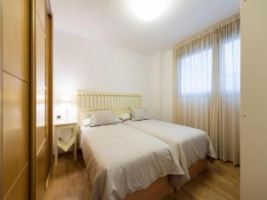 Apartment in Las Palmas by Playa de Las Canteras