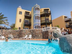 Apartment in Bahía Feliz by Playa del Águila