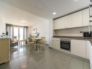 Apartment in Las Palmas by Playa de Las Canteras