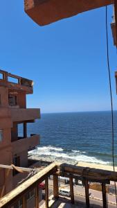 Apartment in front of the sea