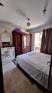 Apartment in front of the sea