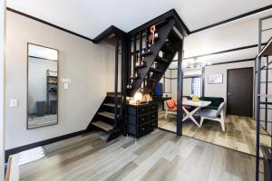 新大阪旅庵 民泊彩庵 Saian-Japanese Townhouse 3min to Higashi-Mikuni Station Near Shin-Osaka