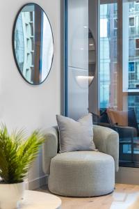 Executive 1BR and Study Ritz-Carlton Heated Pool Sauna Steam Gym