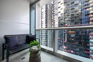 Executive 1BR and Study Ritz-Carlton Heated Pool Sauna Steam Gym