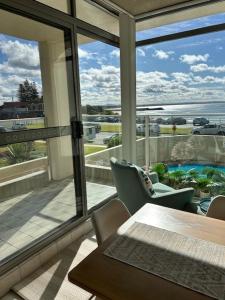 Beachfront Oceanic 5