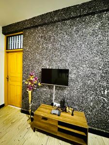 One bedroon and sitting room in Mchina mwisho