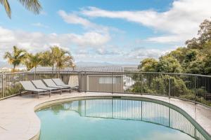 Tranquil Noosa at its best Beach, Bush, Good Food.
