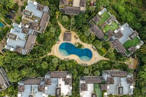 C215 Pool View 2BR and 200m to Beach Prime Location