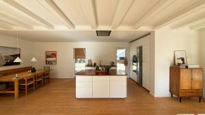 Modern Summer House On Stunning 3700 M2 Plot