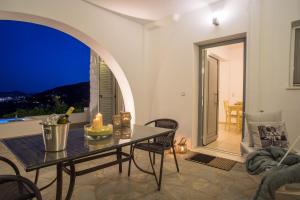 Azzurro Bianco Suites Paros Greece