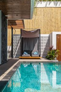 Bedawang, Exquisite Seminyak 4BR Villa with Huge Pool