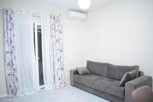 Breezy Lungomare Apartment