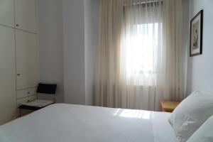 Elegant 2BR with Private Garage in the Old Town