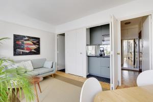 CHAMPS ELYSEES - ARC DE TRIOMPHE