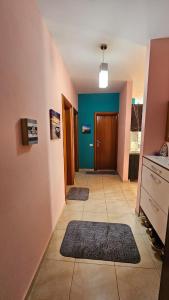 MAin Seaview Apartment