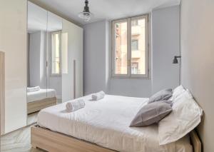 V2 Apartments near Centrale