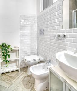 V2 Apartments near Centrale