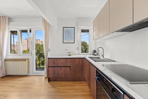 Four waves Apartment NEW