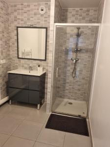 Appartements Cozy apartment with terrace, parking, 9 min train station : photos des chambres