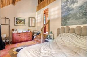 Maisons de vacances Campagne boheme chic & Piscine Privee a Honfleur : photos des chambres