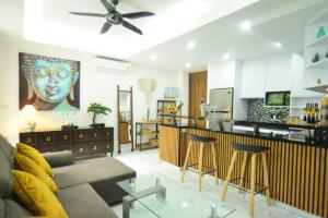 Cozy Retreat Near Beach and Pools