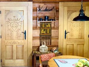 Skalnica Pokoje Gościnne - śniadania, obiady możliwe do zakupu w sąsiednim obiekcie