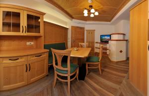 Family Suite room in Hotel Sureghes