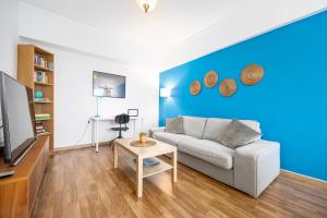 Cacilhas Amazing view of Lisbon close to beach Caparica