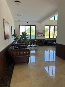 Relaxing studio in Shartrez