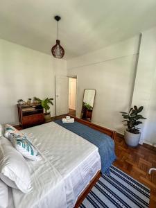 Stunning 3-Bedroom Flat in the Heart of Ipanema