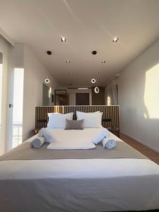 Ampoulos Rooms & Apartments