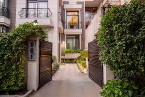 BedChambers Serviced Apartments, Sector 40