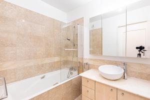 Appartements GuestRaedy - Peaceful Parisian Escape : photos des chambres