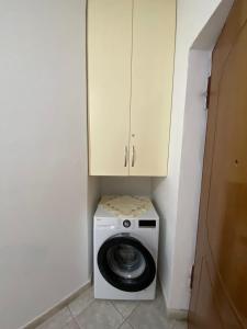 Central Apartment 2 By Vlora