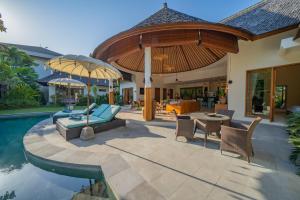 7 BR Luxury Oasis in Seminyak
