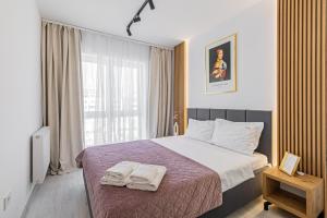 COZY Deluxe 3 Room Apartment - Coresi Mall