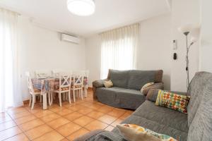 rentafive - Centro - Playa - AA