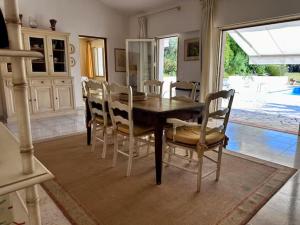 Maisons d'hotes Holiday Home Cote d-Azur : photos des chambres