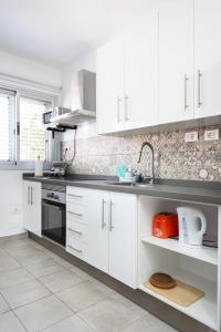 EK Puertito de Guimar Five Family