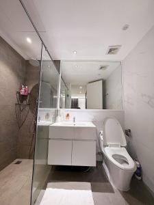 Chloe Stay - City center - Sunrise City View - Luxury House - 2bed - FreePool&Gym