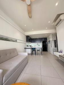 Chloe Stay - City center - Sunrise City View - Luxury House - 2bed - FreePool&Gym