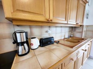 Appartement T3 avec Mezzanine, Balcon et Garage au Centre des Sables-dOlonne - FR-1-92-883