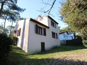 Maison familiale à 750m de la plage, jardin et parking privé - FR-1-364-84